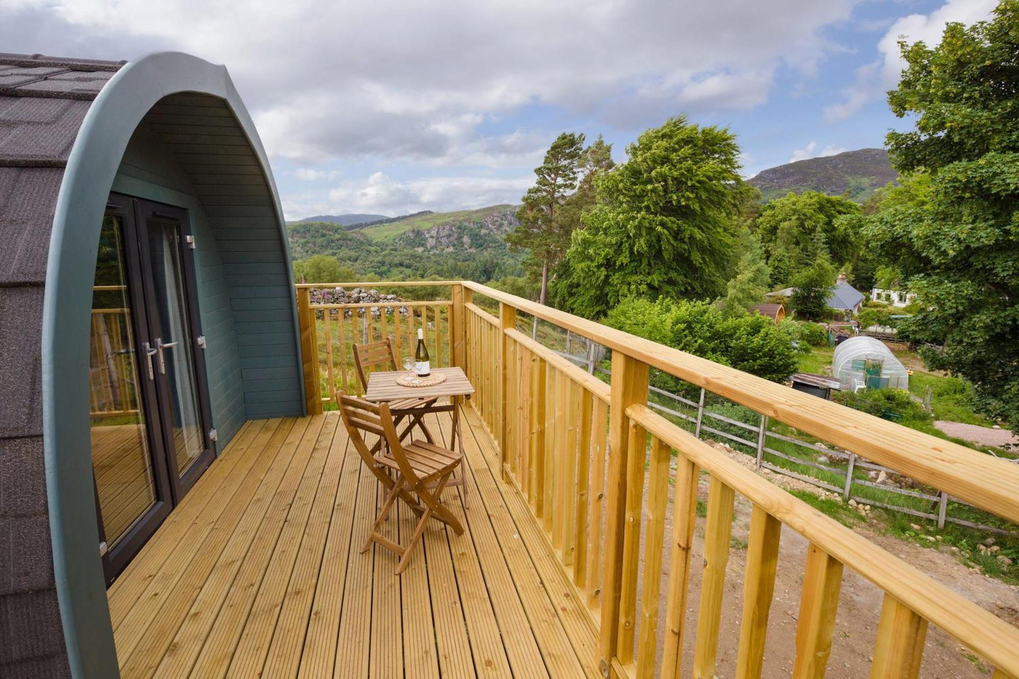 Spectacular Mountain View Ecopod Villa Newtonmore Exterior photo